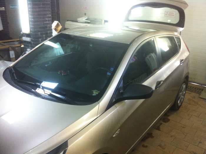 Обклейка крыши и тонирование автомобиля